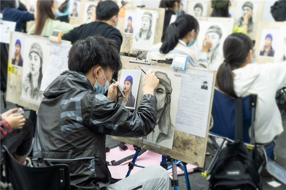 �人����Ӧ�����ȥ�ֱ�ʦ�ʺò��ã�����Ӧ�����ѡ��
